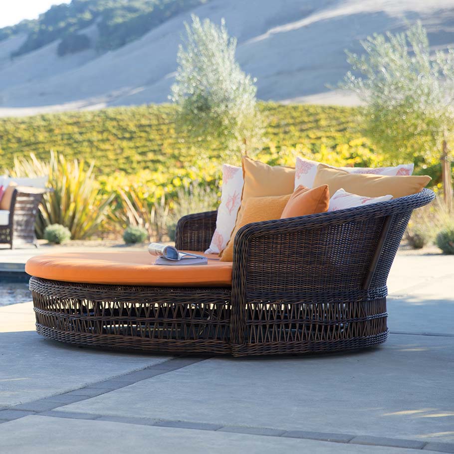 Arbor Daybed Round
