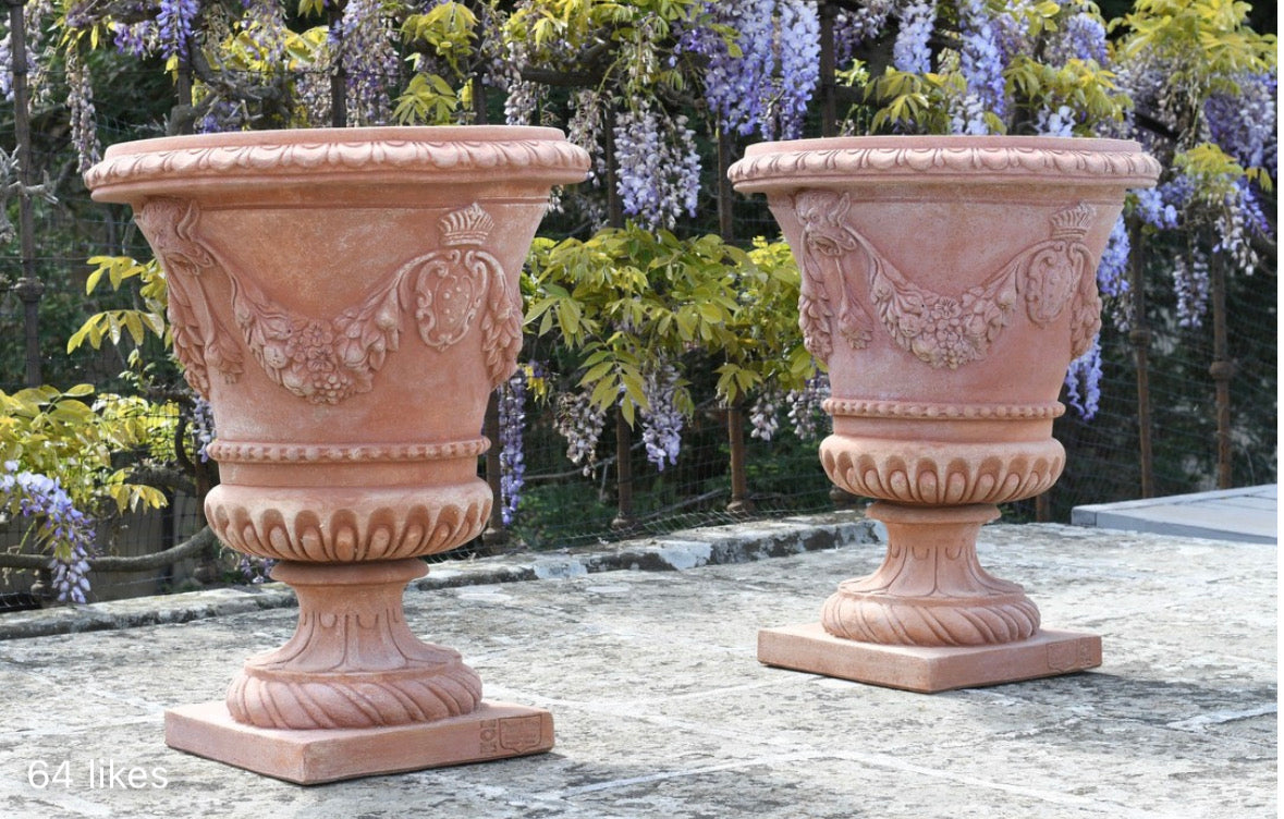 Alzata Con Stemma Medici - Flower Pot With Base & Arms Of Medici
