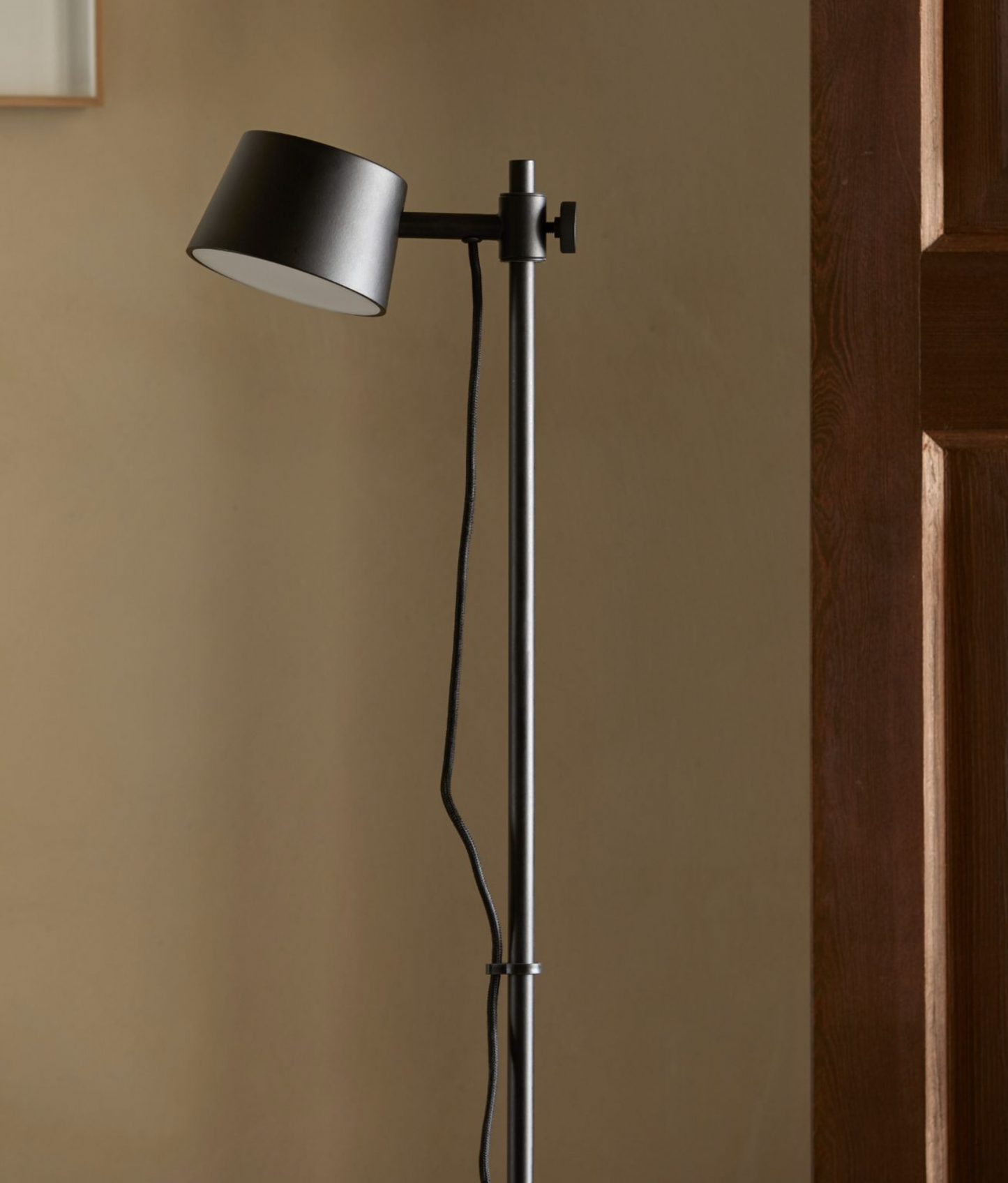 Nera Floor Lamp