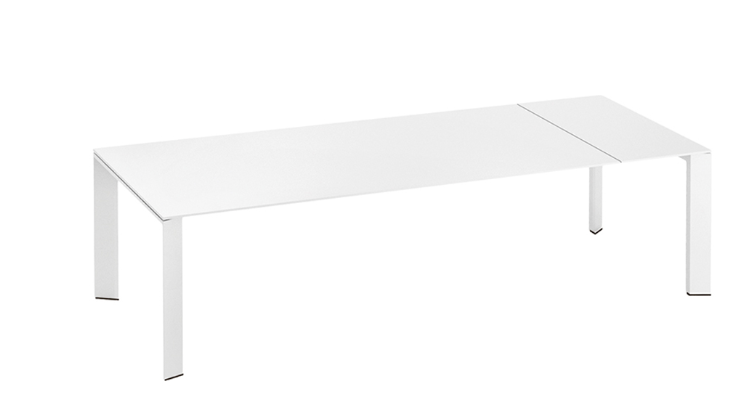 Grande Arche Tables