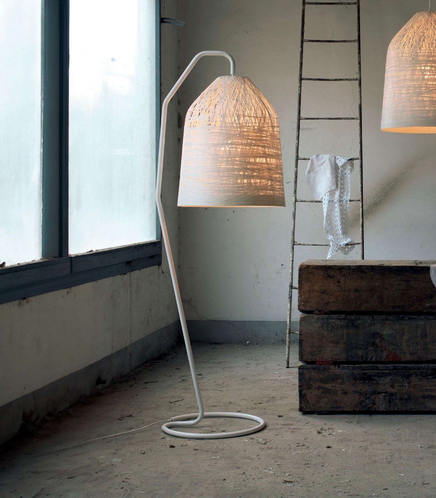 Black-Out Outdoor Floor Lamp