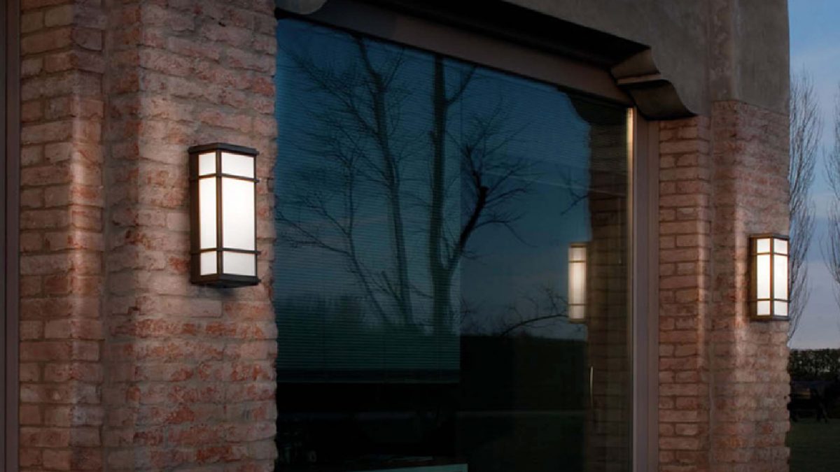 Quadro Large Wall Light