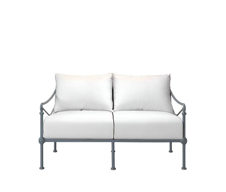 1800 Sofa - Two Sizes