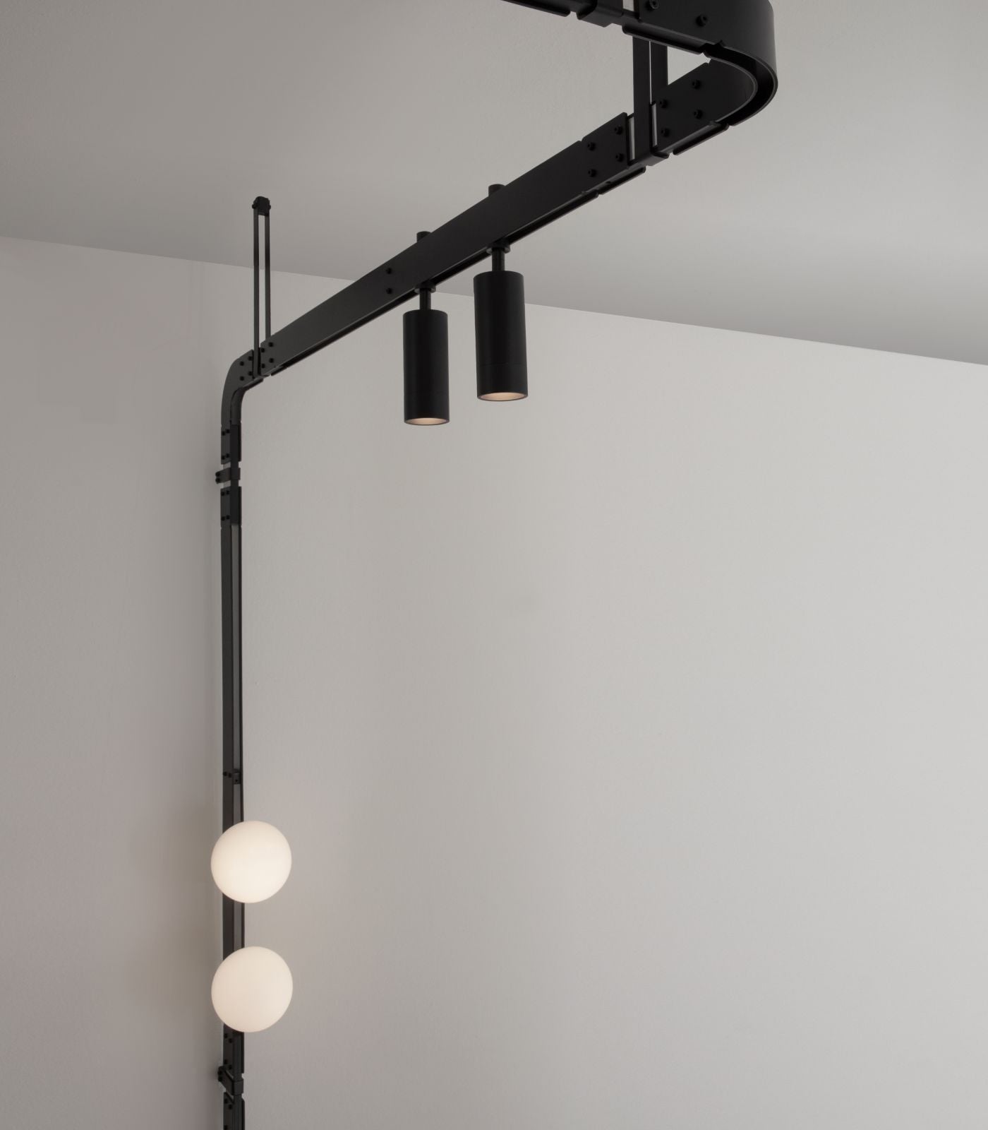 Stant Wall Light