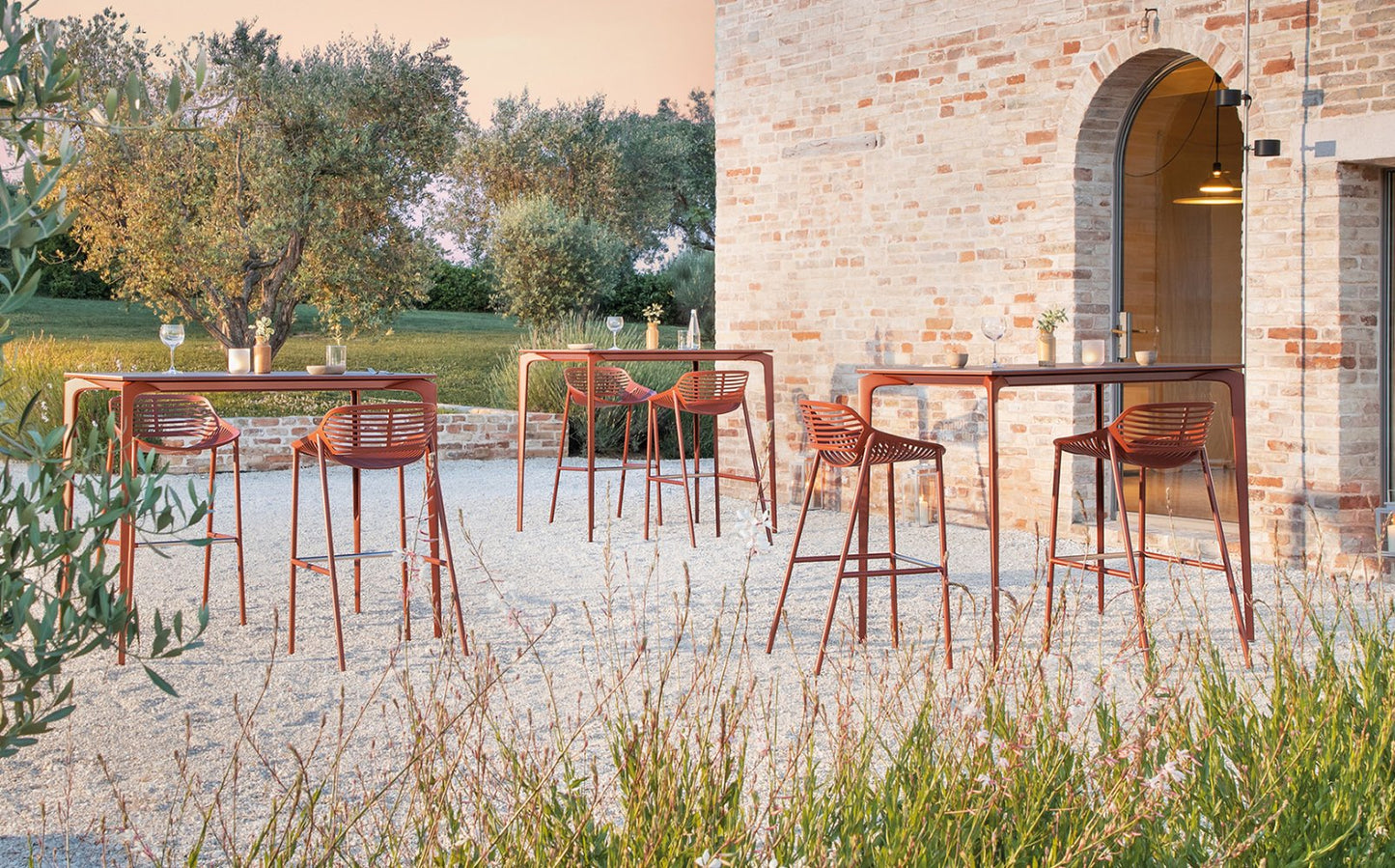 AllSize Bar Table