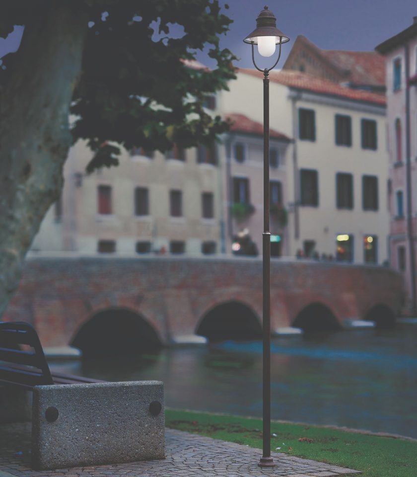 Borgo Bollard Light by Il Fanale