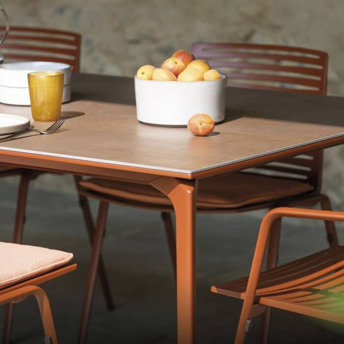 AllSize Dining Table