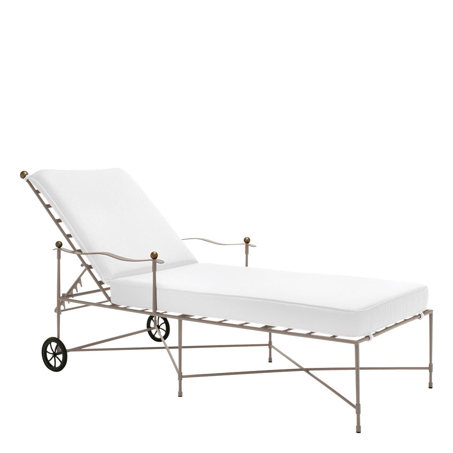 Amalfi Chaise Lounge with Arms