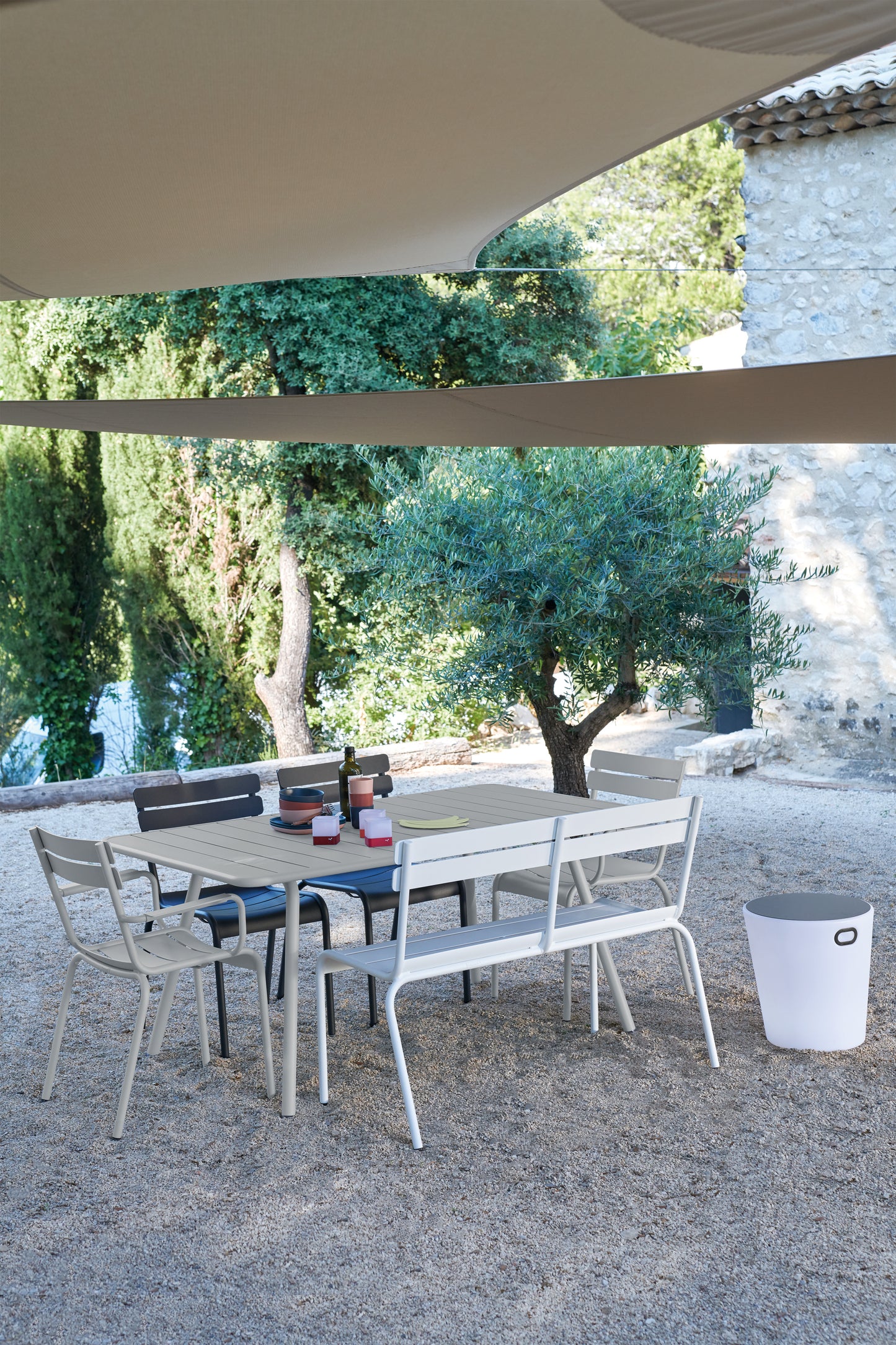 Luxembourg Table 207 x 100