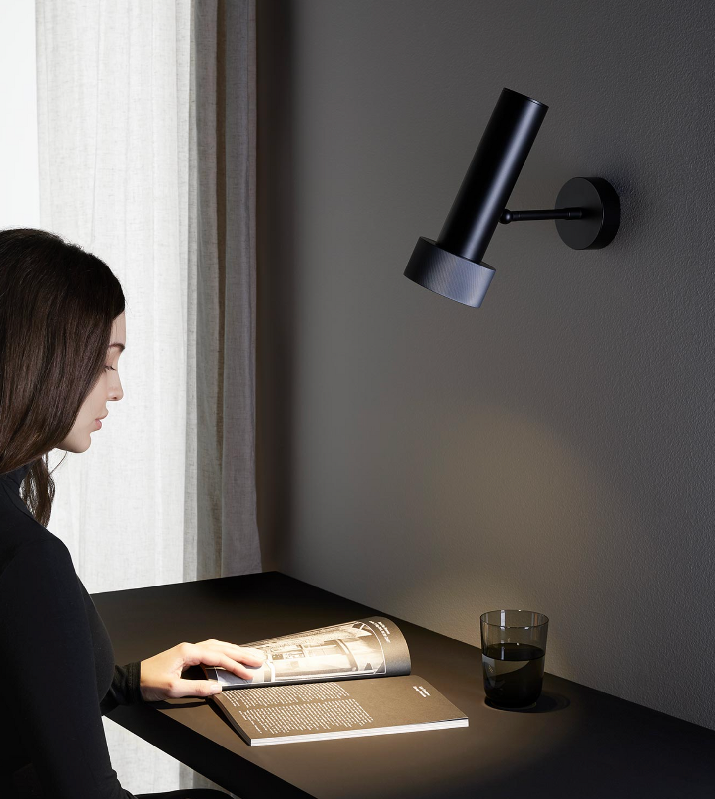 Focus Wall Light