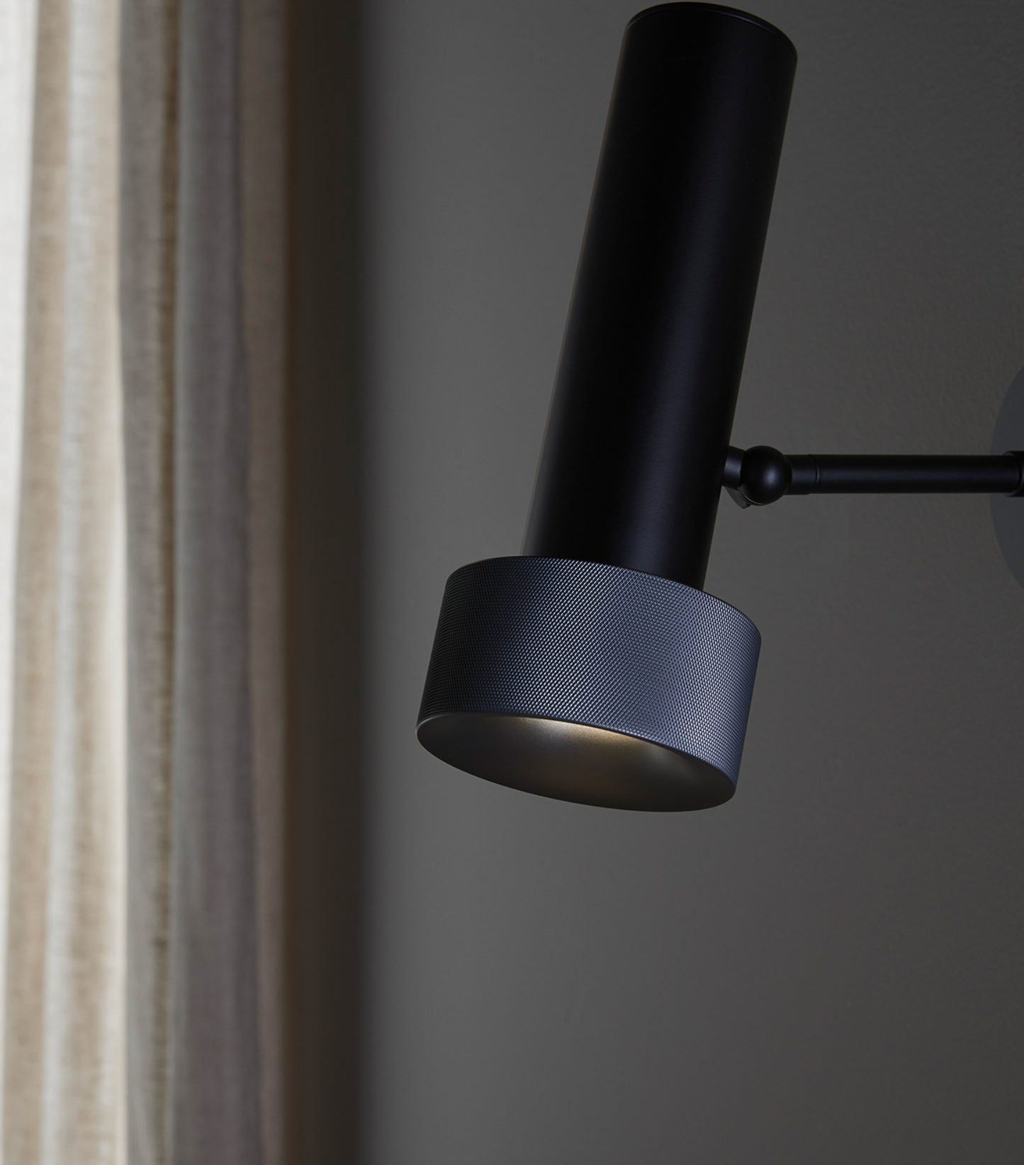 Focus Wall Light