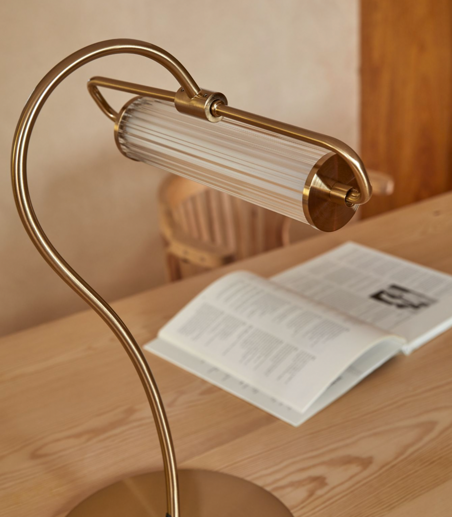 Ison Floor Lamp