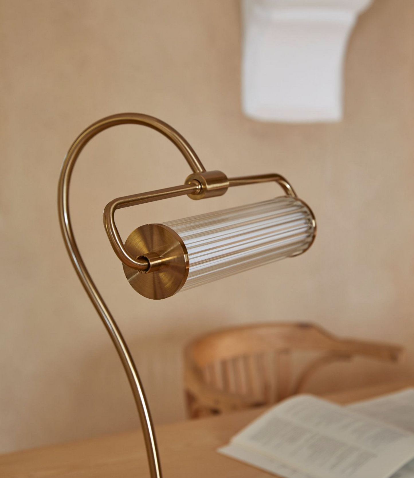 Ison Floor Lamp
