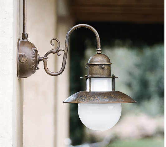 Abbrazia Wall and Pole Light