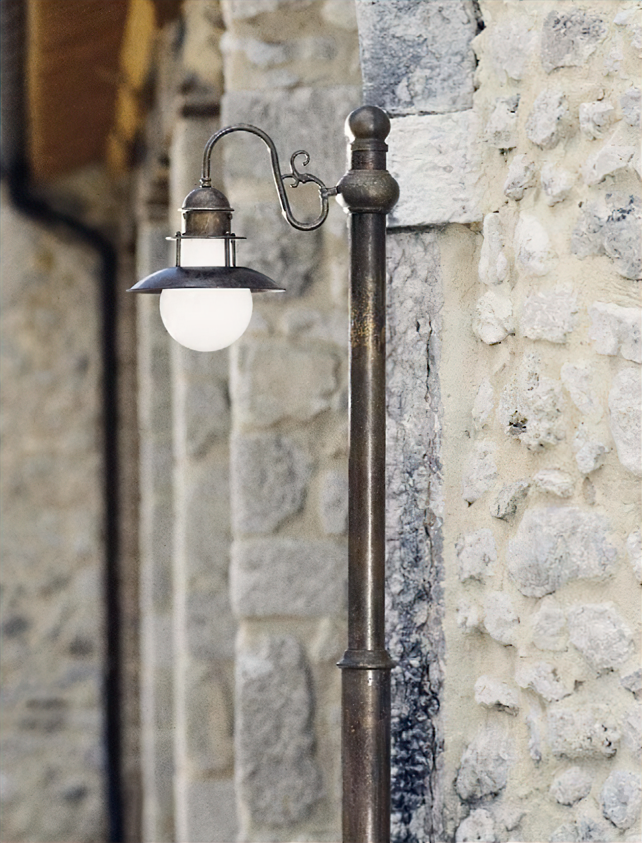 Abbrazia Wall and Pole Light by Aldo Bernardi