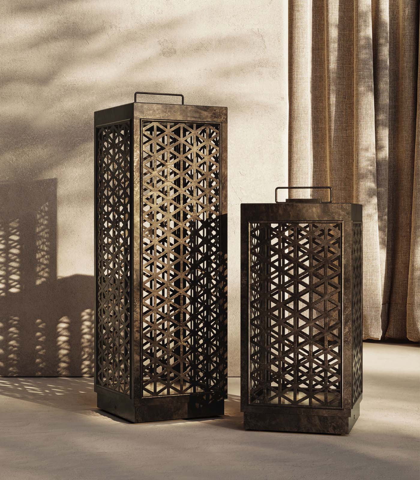 Grid Outdoor/Indoor Floor Lamp