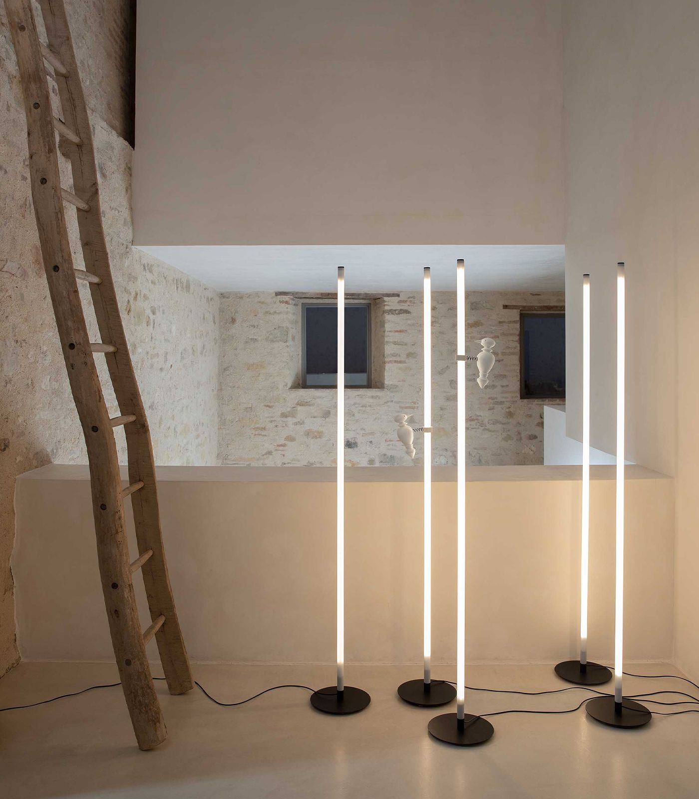Accipicchio Floor Lamp