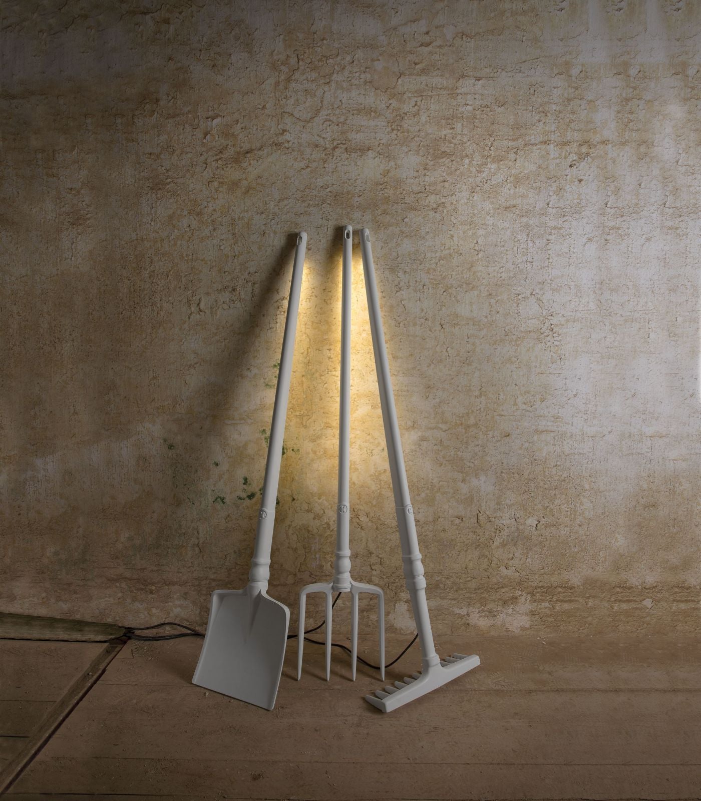 Tobia Floor Lamp