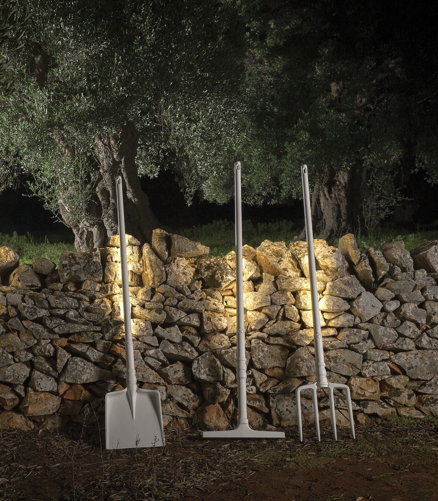 Tobia Floor Lamp