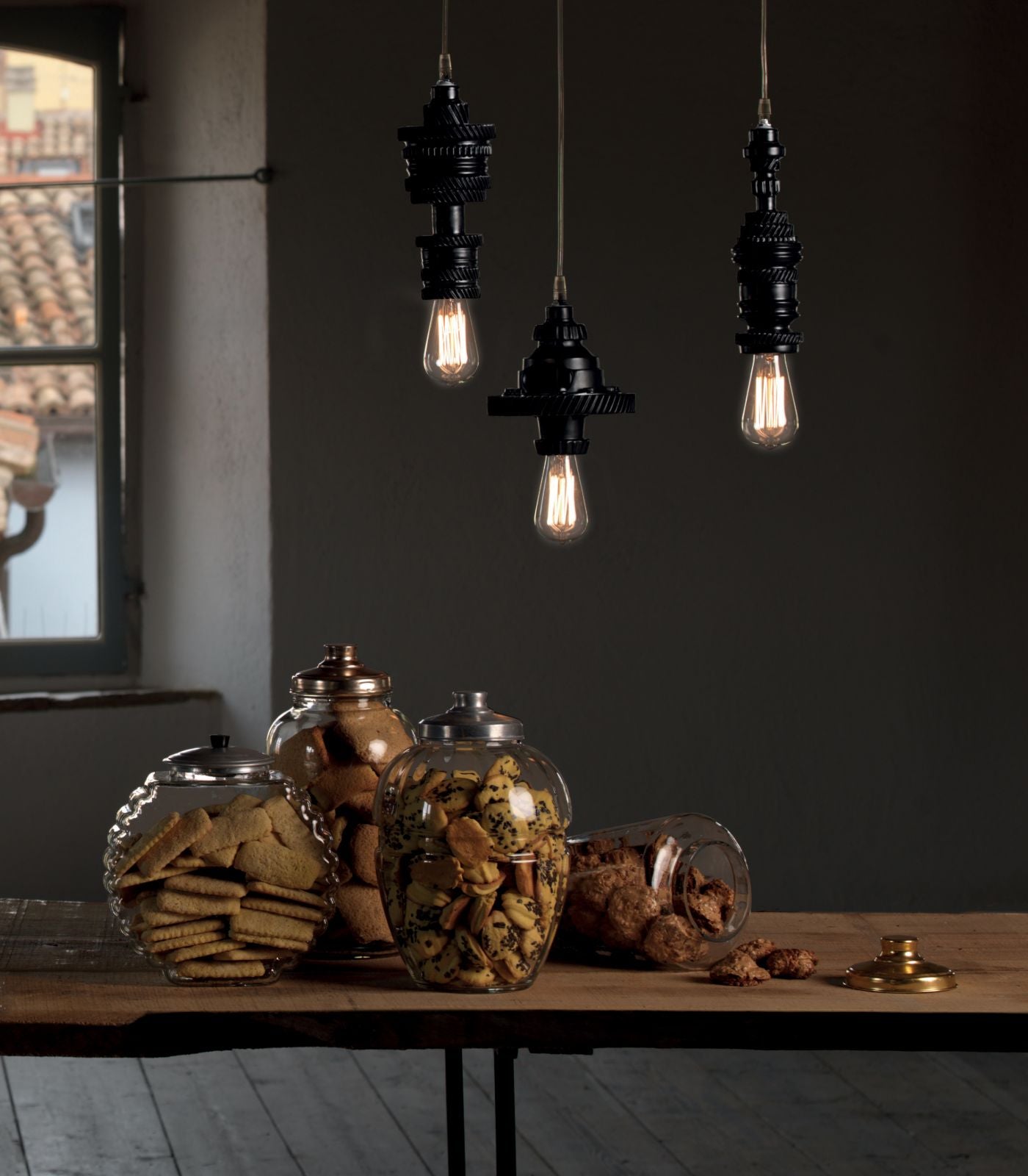 Mek Pendant Light