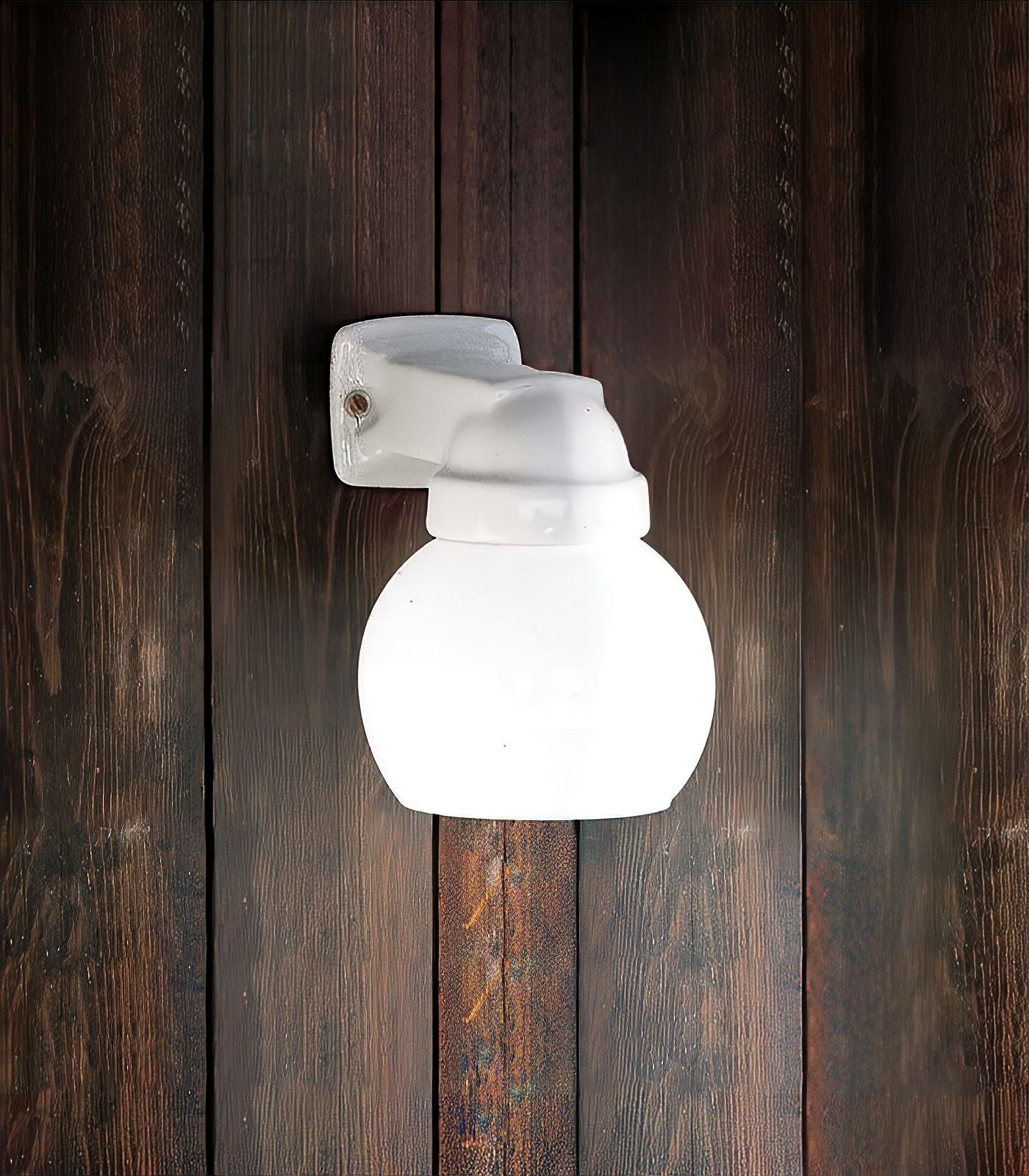 Quaranta Wall Light