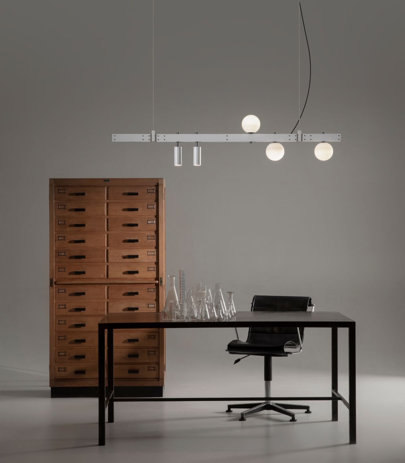 Stant Linear Pendant Light