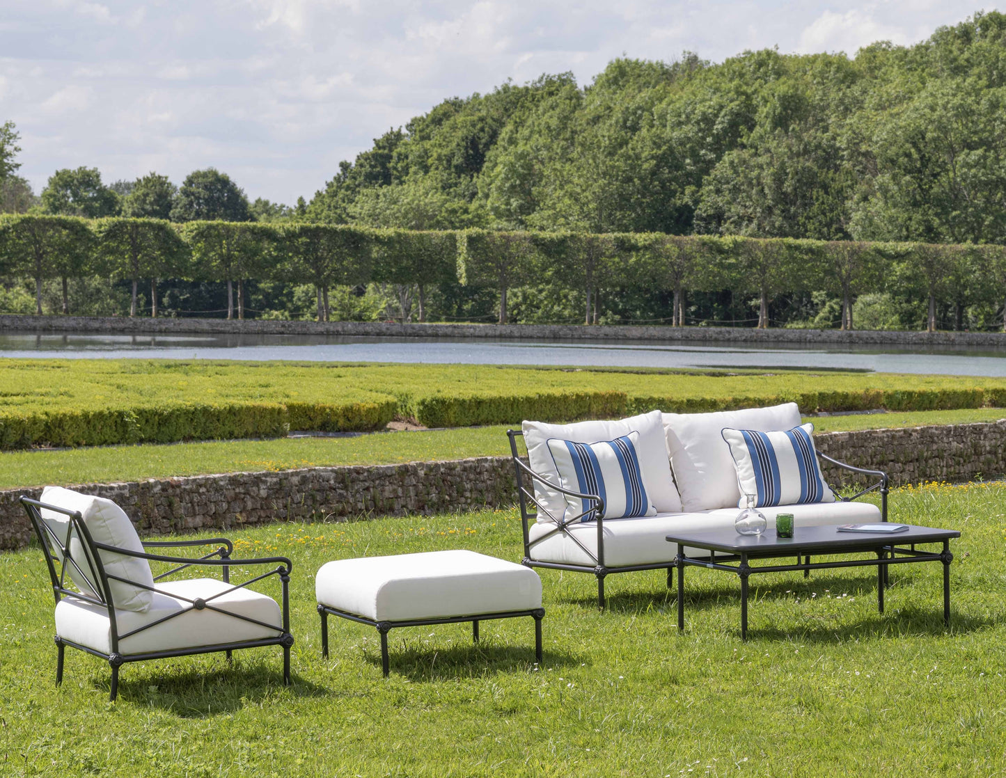 Tectona 1800 2-Seater Sofa