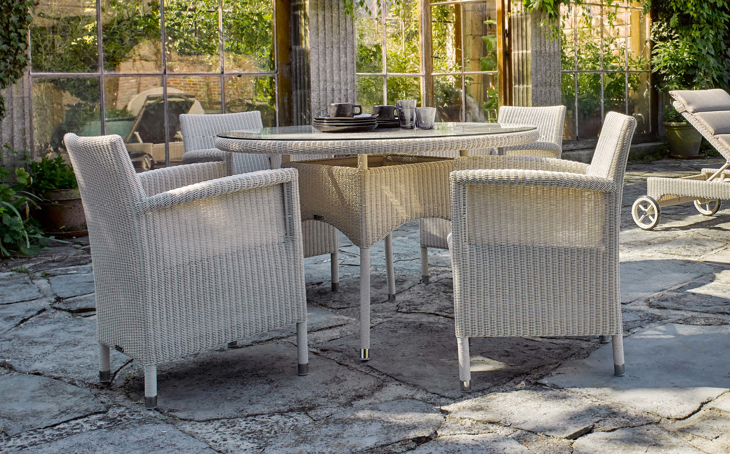 Safi Dining Table Round 120