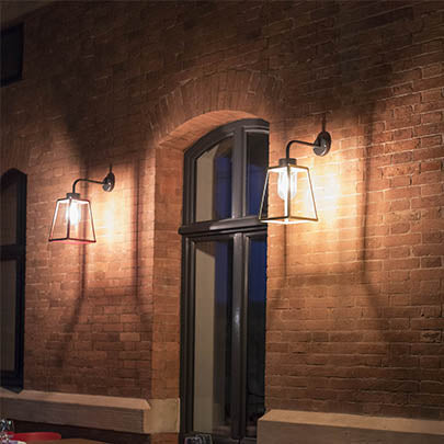 Lampiok 1 Model 5 Wall Bracket Lantern