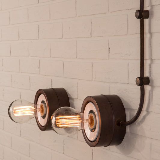 Chapeau 1052 Wall Light by Toscot