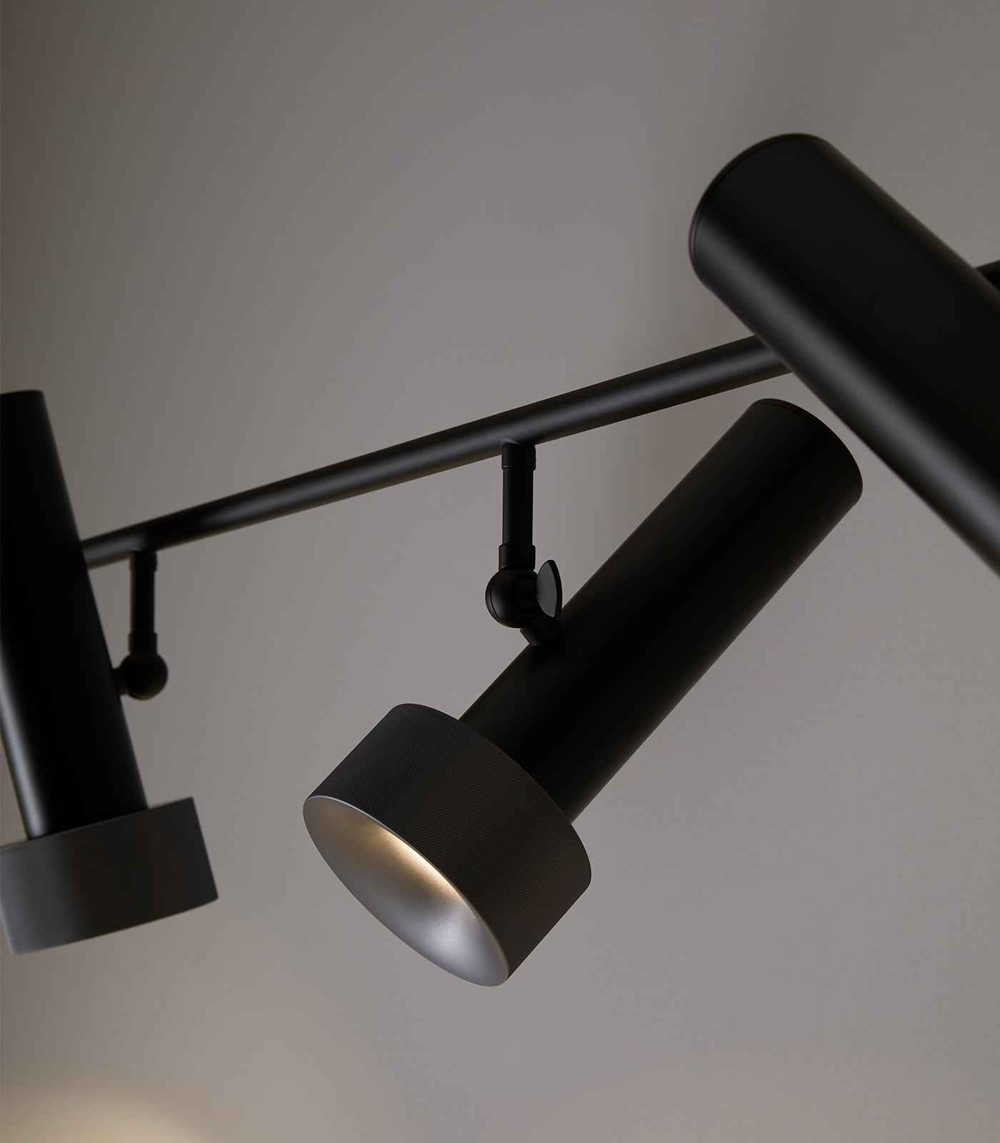 Focus Linear Pendant Light