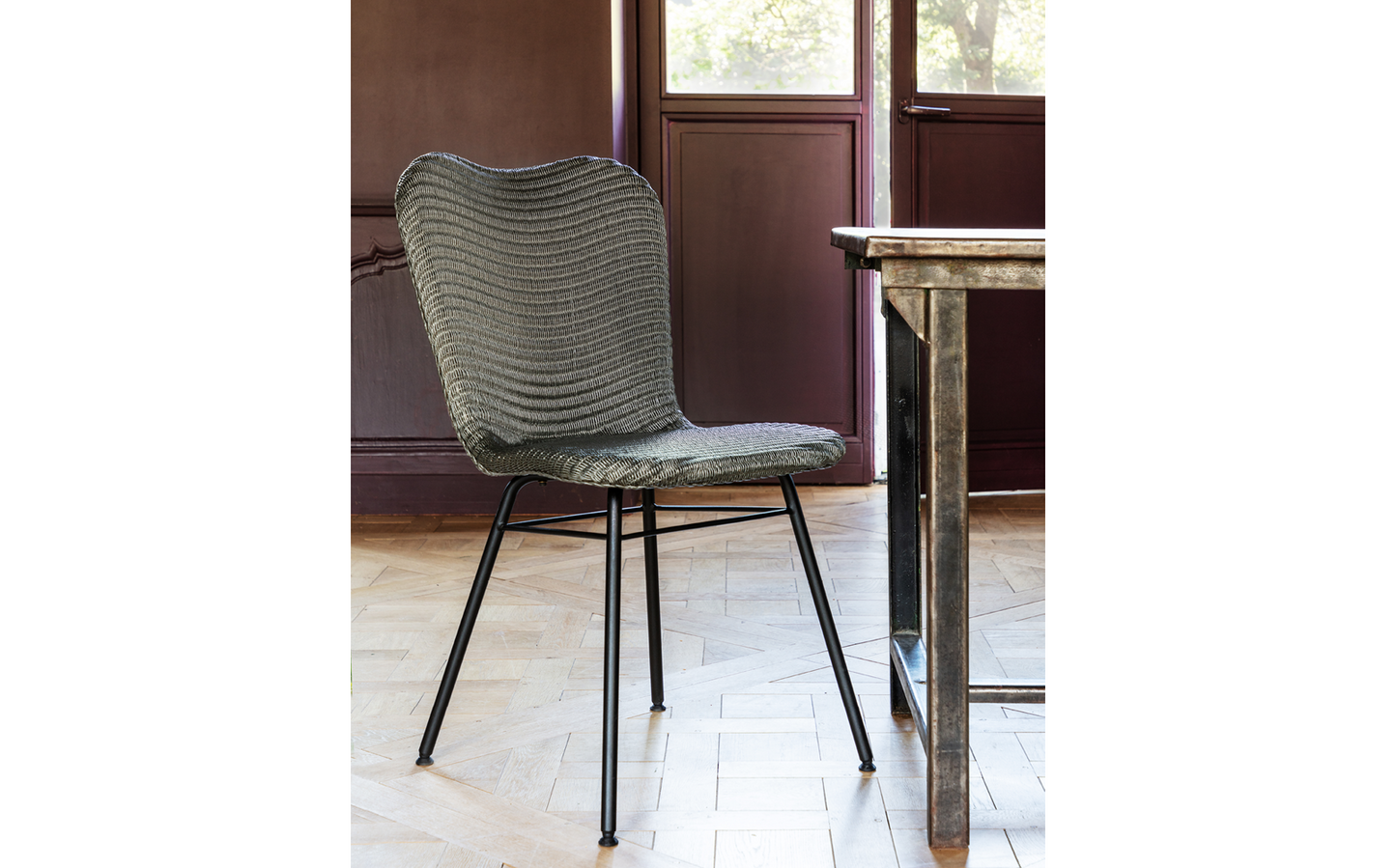 Lily Chair with Steel Base